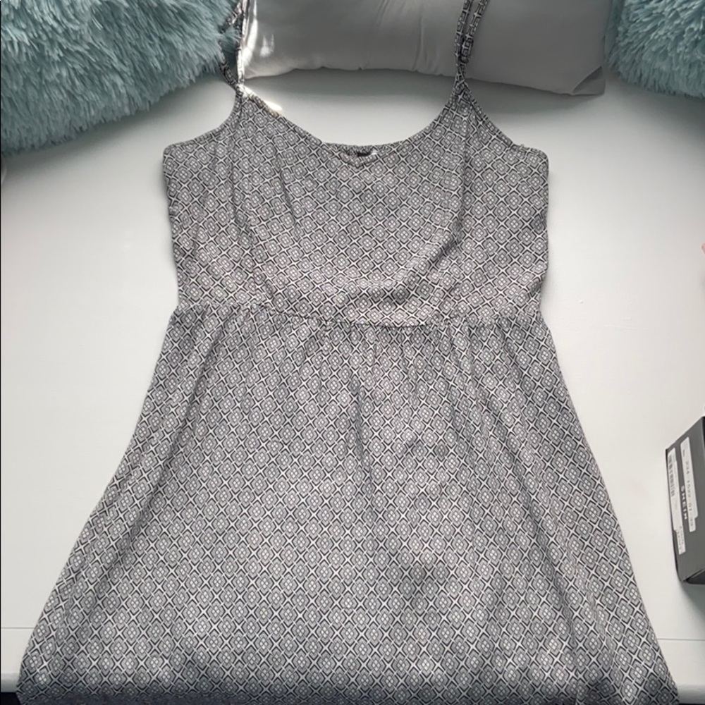 Black light dress